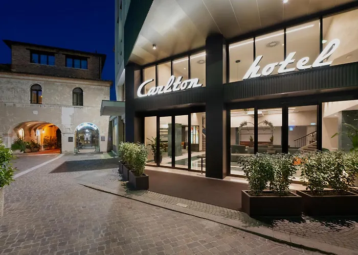 Porta Altinia Suites
